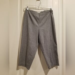 Black/White Check Capri Pants